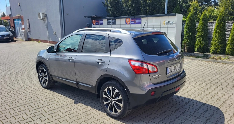 Nissan Qashqai cena 35700 przebieg: 200000, rok produkcji 2012 z Wyrzysk małe 137